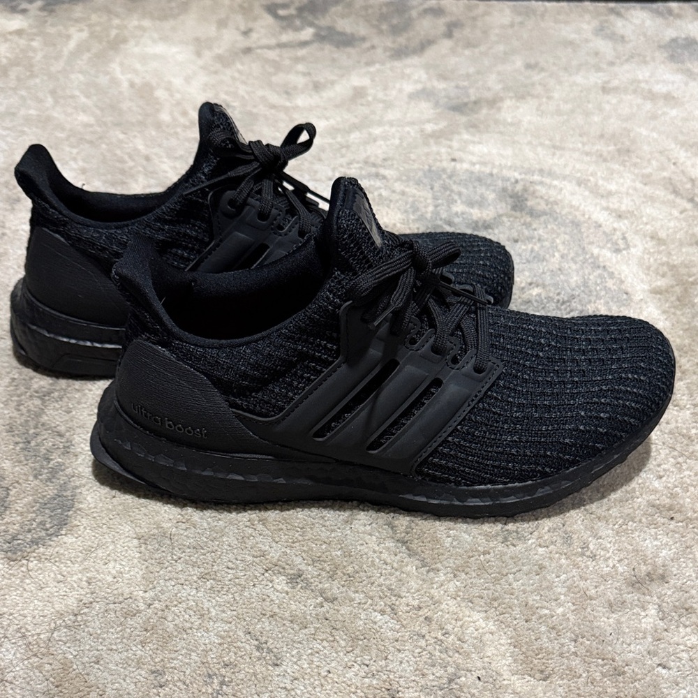 adidas Ultraboost 4.0 DNA Primeblue Sneaker , Women’s size 7, Black